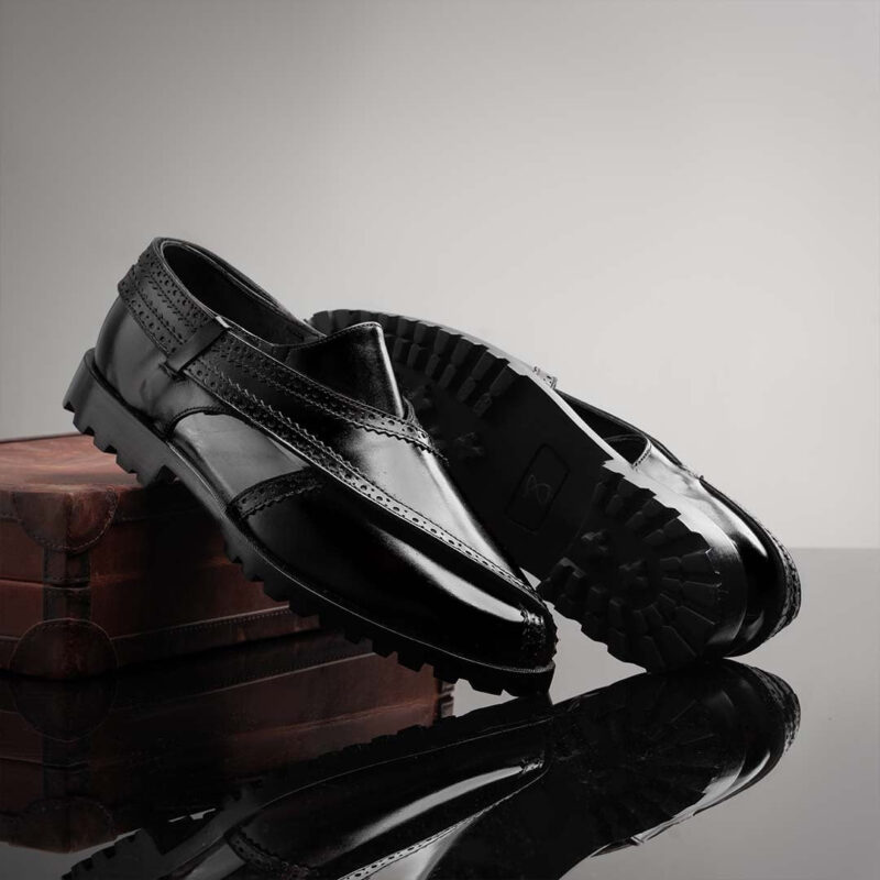 Rustic Black Peshawari Chappal by Wolveyes – handcrafted leather footwear