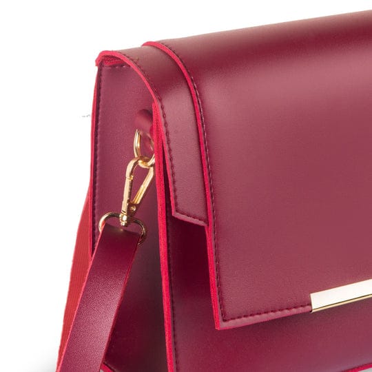 Premium Faux Leather Crossbody Bag – Stylish & Compact - Image 15